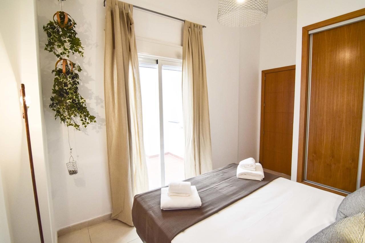 Malaga City Suites Barcelo 30 Εξωτερικό φωτογραφία